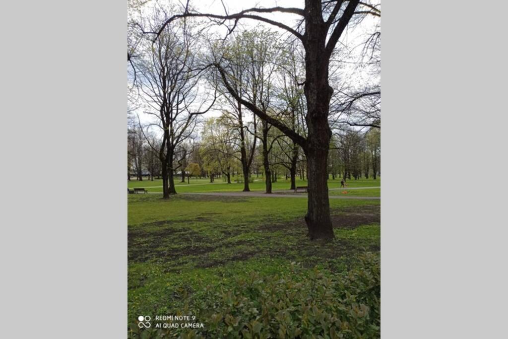 Latgales139 6 Can Stay Park In Front Of The House Free Parking Behind The Fence Self Check In Out Riga Esterno foto